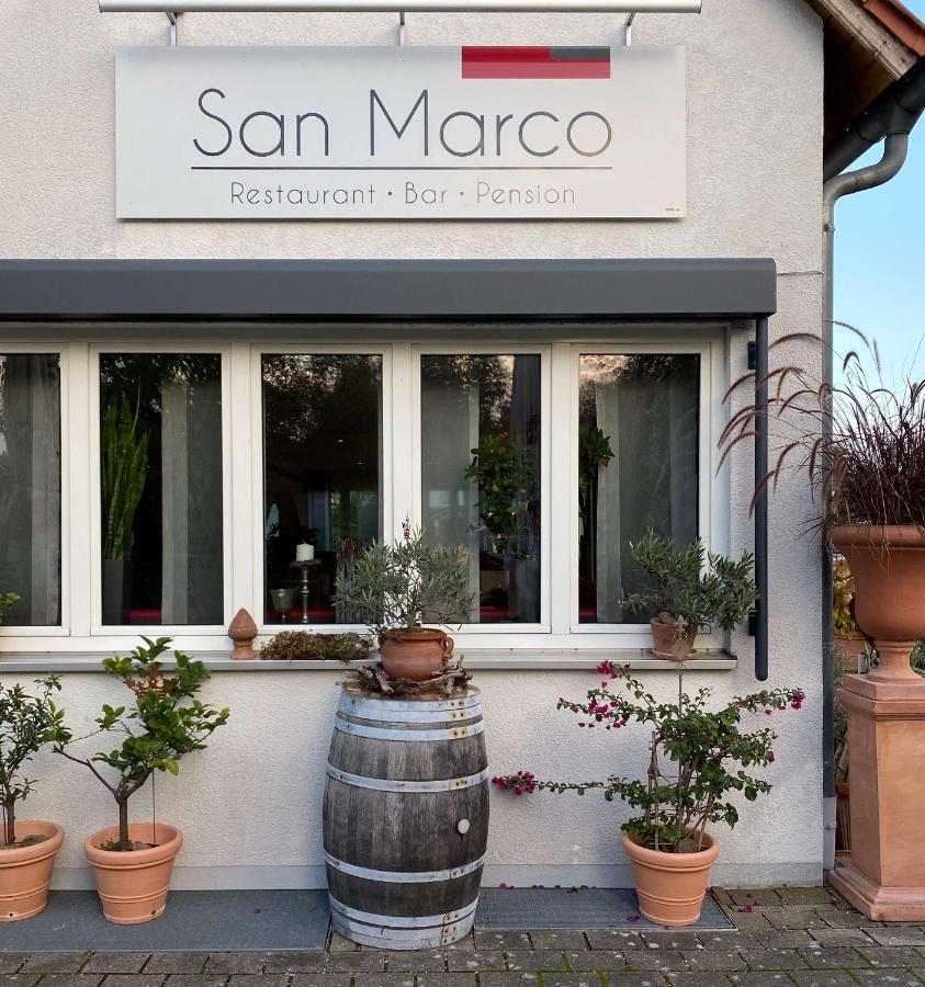 ホテル Restaurant San Marco Ammerndorf エクステリア 写真
